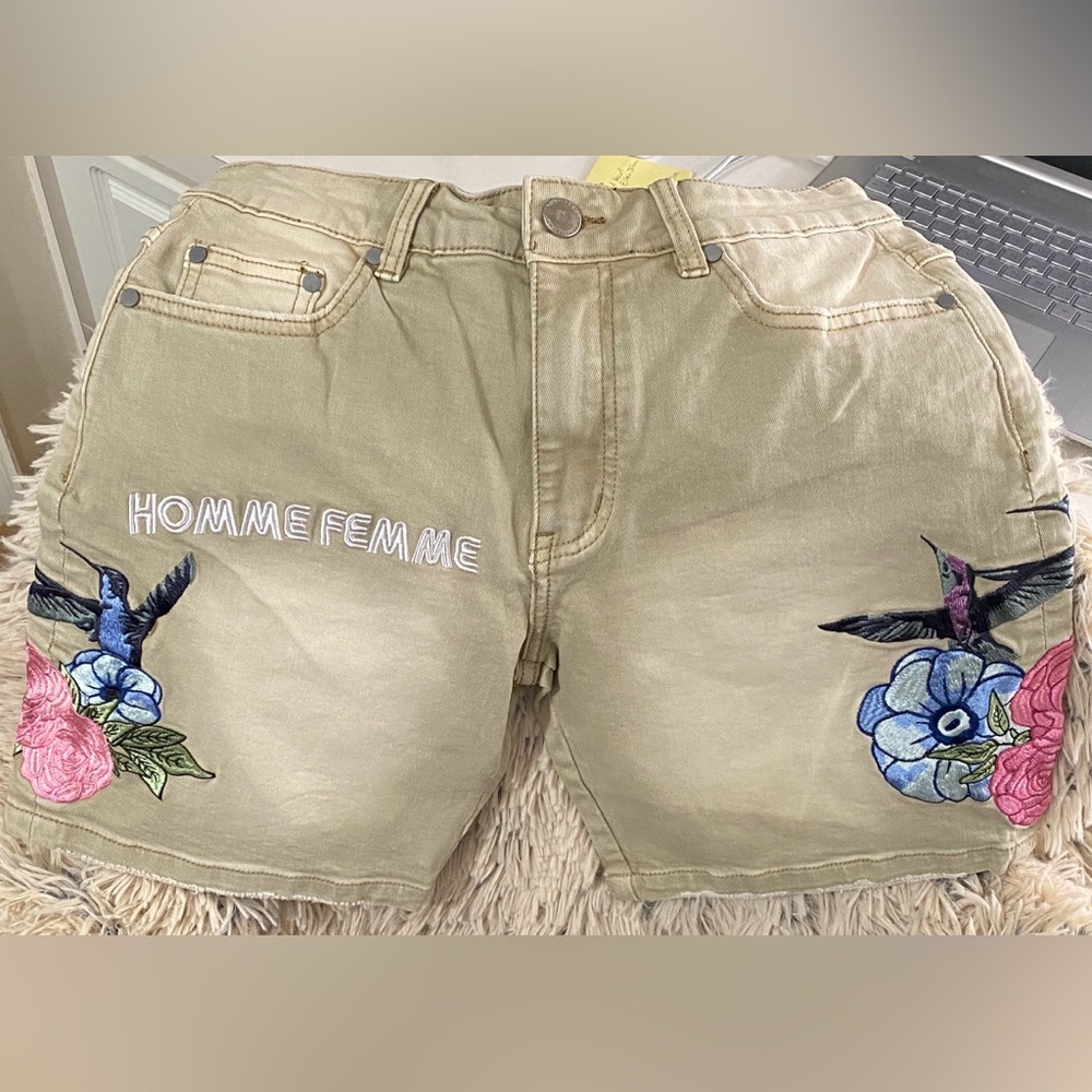 Homme + Femme size 30 Shorts Unisex